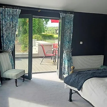 Bed & Breakfast Coolcormack Stud